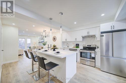 1088 VENUS CRESCENT  Oshawa, ON L1J 6E4