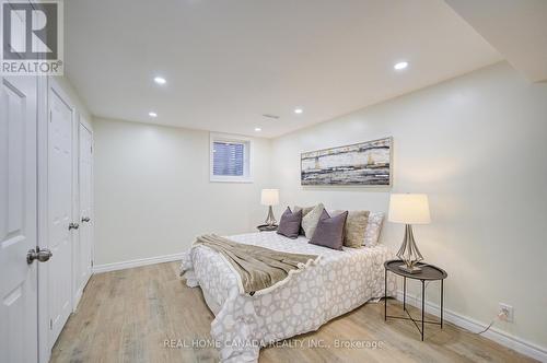 1088 Venus Crescent, Oshawa, ON - Indoor Photo Showing Bedroom