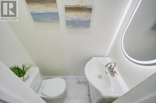 1088 Venus Crescent, Oshawa, ON - Indoor Photo Showing Bathroom