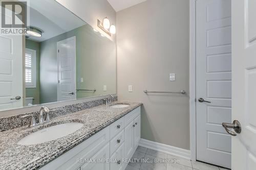 3263 Donald Mackay Street, Oakville, ON - Indoor Photo Showing Bathroom
