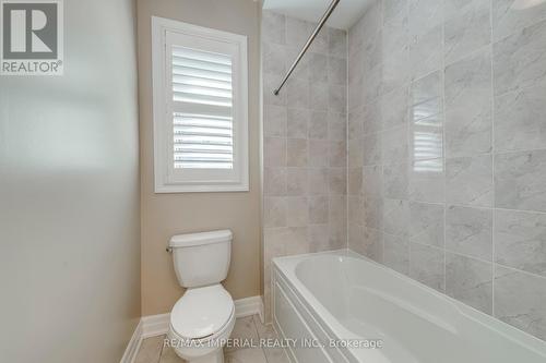 3263 Donald Mackay Street, Oakville, ON - Indoor Photo Showing Bathroom