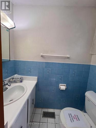 Powder Room - 41 Cleethorpes Boulevard, Toronto, ON - Indoor Photo Showing Bathroom