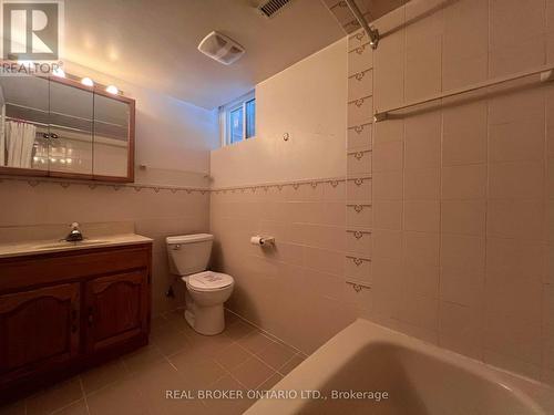 Basement Bathroom - 41 Cleethorpes Boulevard, Toronto, ON - Indoor Photo Showing Bathroom