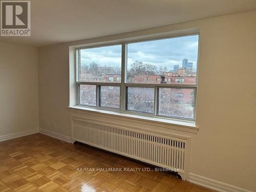 309 - 2 Kinsdale Boulevard, Toronto, ON 