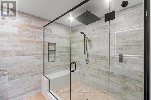 72 Victoria Street S, Saugeen Shores, ON - Indoor Photo Showing Bathroom