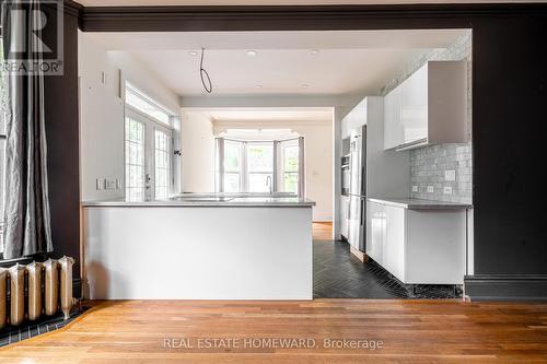 3025 Queen Street E, Toronto, ON - Indoor Photo Showing Kitchen