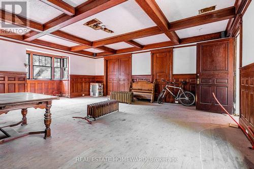 3025 Queen Street E, Toronto, ON - Indoor Photo Showing Other Room