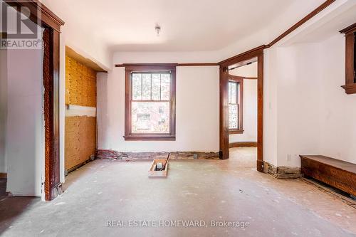 3025 Queen Street E, Toronto, ON - Indoor Photo Showing Other Room