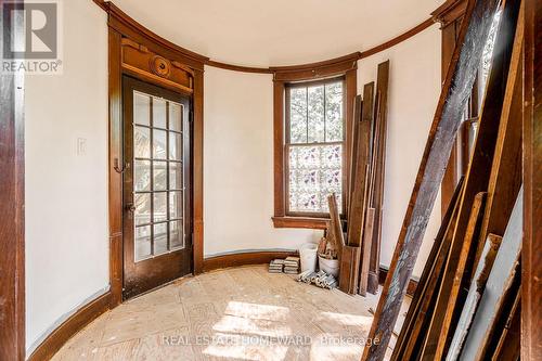 3025 Queen Street E, Toronto, ON - Indoor Photo Showing Other Room