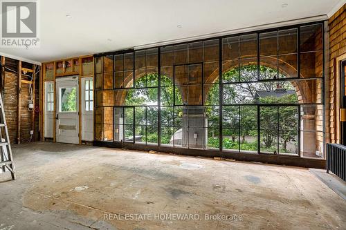 3025 Queen Street E, Toronto, ON - Indoor Photo Showing Other Room