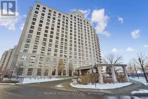 407 - 9235 JANE STREET  Vaughan, ON L6A 0J8