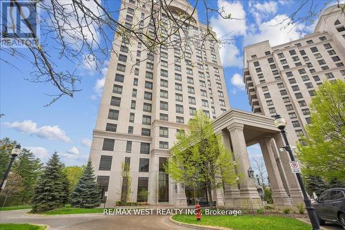 405 - 9255 JANE STREET  Vaughan, ON L6A 0K1