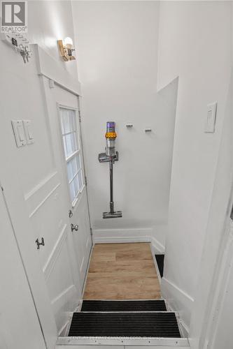 872 Lovett Street, London East (East L), ON - Indoor Photo Showing Other Room