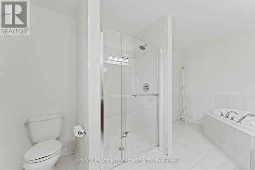 561 Egret Way, Ottawa, ON - Indoor Photo Showing Bathroom