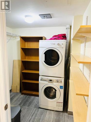 W1205 - 565 Wilson Avenue, Toronto, ON - Indoor Photo Showing Laundry Room