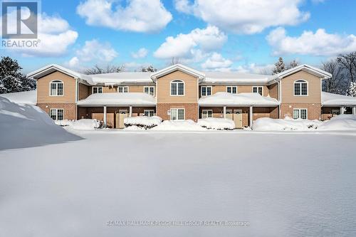 7 - 222 STEEL STREET  Barrie, ON L4M 2G9