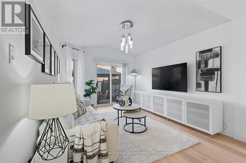 443 Stonetree Court, Mississauga, ON - Indoor