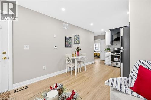 257 Broadway Avenue, Hamilton, ON - Indoor