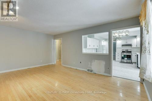 14 Donnybrook Road, London North (North B), ON - Indoor Photo Showing Other Room