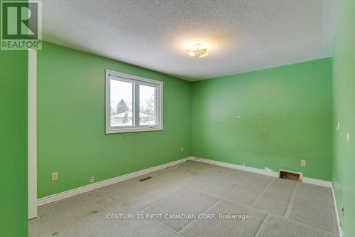 14 Donnybrook Road, London North (North B), ON - Indoor Photo Showing Other Room