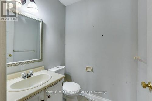 14 Donnybrook Road, London North (North B), ON - Indoor Photo Showing Bathroom