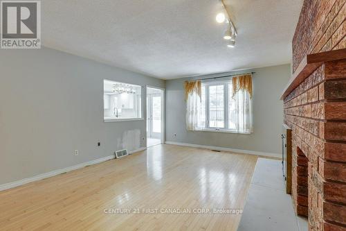 14 Donnybrook Road, London North (North B), ON - Indoor Photo Showing Other Room