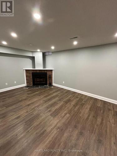 4 - 1160 Walden Circle, Mississauga, ON - Indoor