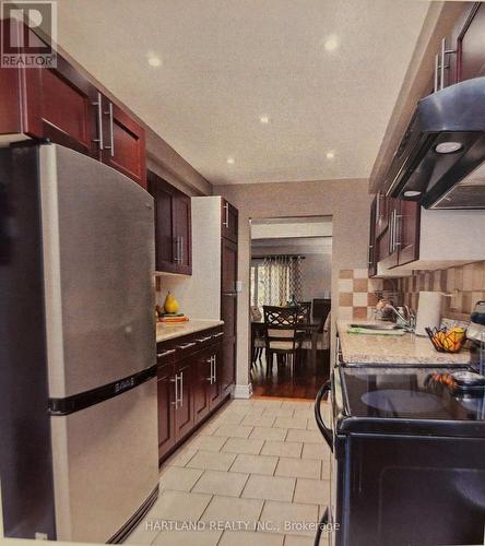 4 - 1160 Walden Circle, Mississauga, ON - Indoor Photo Showing Kitchen