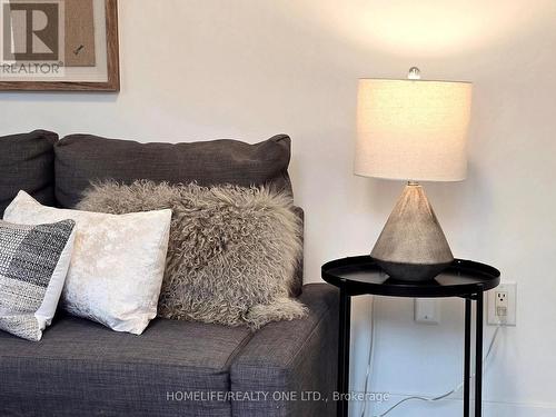 901B - 16 Laidlaw Street, Toronto, ON - Indoor Photo Showing Bedroom