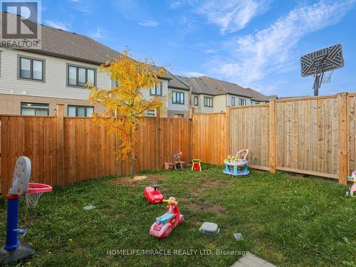 100 - 166 Deerpath Drive, Guelph, ON - Outdoor