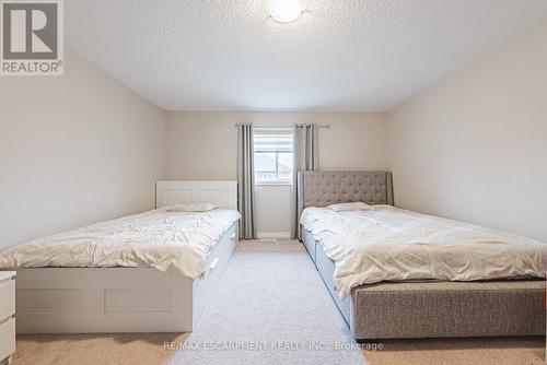 96 Hidden Ridge Crescent, Hamilton, ON - Indoor Photo Showing Bedroom