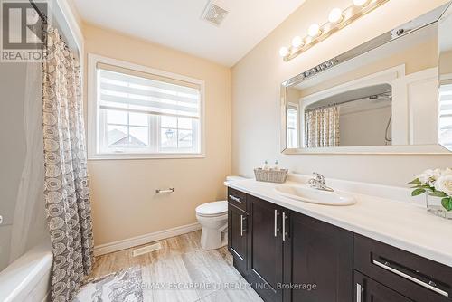 96 Hidden Ridge Crescent, Hamilton, ON - Indoor Photo Showing Bathroom