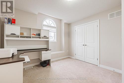 96 Hidden Ridge Crescent, Hamilton, ON - Indoor