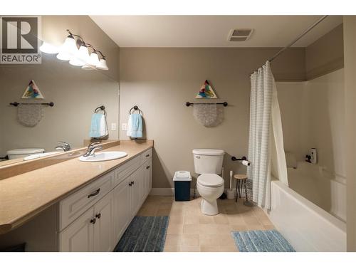 4 piece bathroom upstairs - 10634 Powley Court Unit# 208, Lake Country, BC - Indoor Photo Showing Bathroom