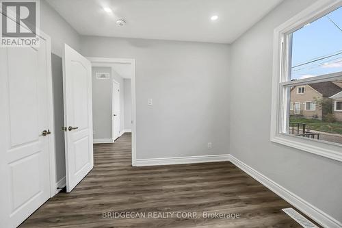 220 Grenfell Street, Hamilton, ON - Indoor Photo Showing Other Room