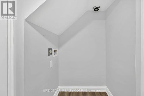220 Grenfell Street, Hamilton, ON - Indoor Photo Showing Other Room
