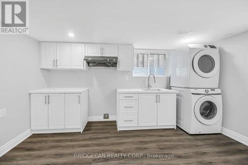 220 Grenfell Street, Hamilton, ON - Indoor Photo Showing Laundry Room