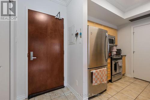 706 - 200 Rideau Street, Ottawa, ON - Indoor