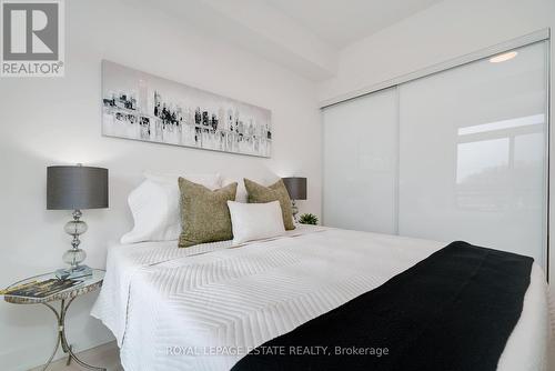 404 - 1285 Queen Street E, Toronto, ON - Indoor Photo Showing Bedroom