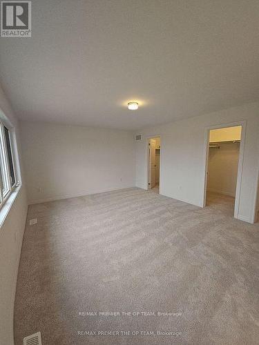 5 Abbey Crescent, Barrie, ON - Indoor