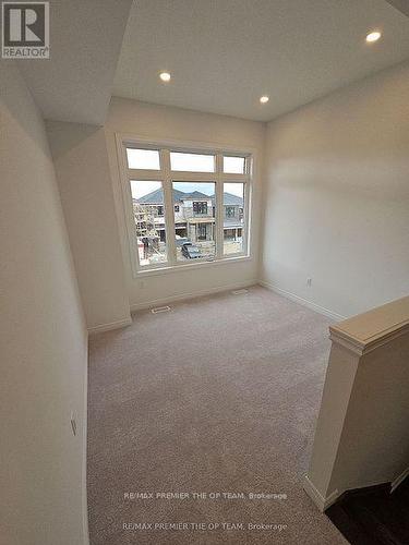 5 Abbey Crescent, Barrie, ON - Indoor Photo Showing Other Room
