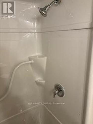 3 Elm Street, Ottawa, ON - Indoor Photo Showing Bathroom