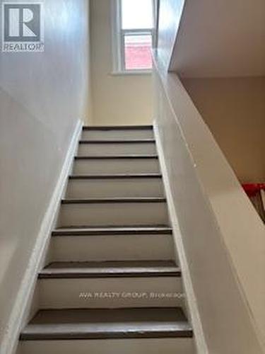 3 Elm Street, Ottawa, ON - Indoor Photo Showing Other Room