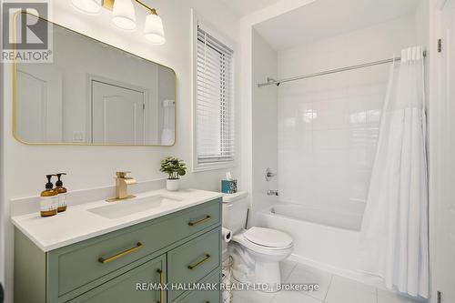 18 Mclean Avenue, Collingwood, ON - Indoor Photo Showing Bathroom