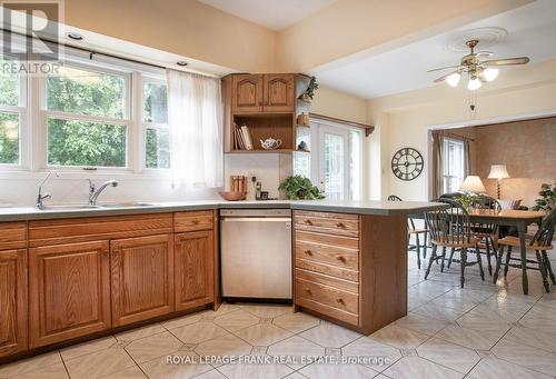 61 Allayden Drive, Whitby (Lynde Creek), ON - Indoor Photo Showing Kitchen