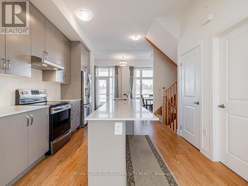 131 Carpaccio Avenue, Vaughan, ON - Indoor Photo Showing Kitchen