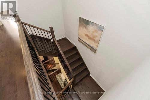 4061 Channing Crescent, Oakville, ON - Indoor Photo Showing Other Room