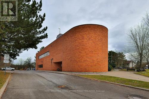 6800 Campobello Road, Mississauga, ON 