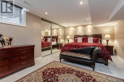 264 Dorchester Drive, Grimsby, ON - Indoor Photo Showing Bedroom