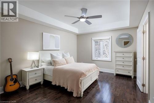 125 Paliser Court, Oakville, ON - Indoor Photo Showing Bedroom